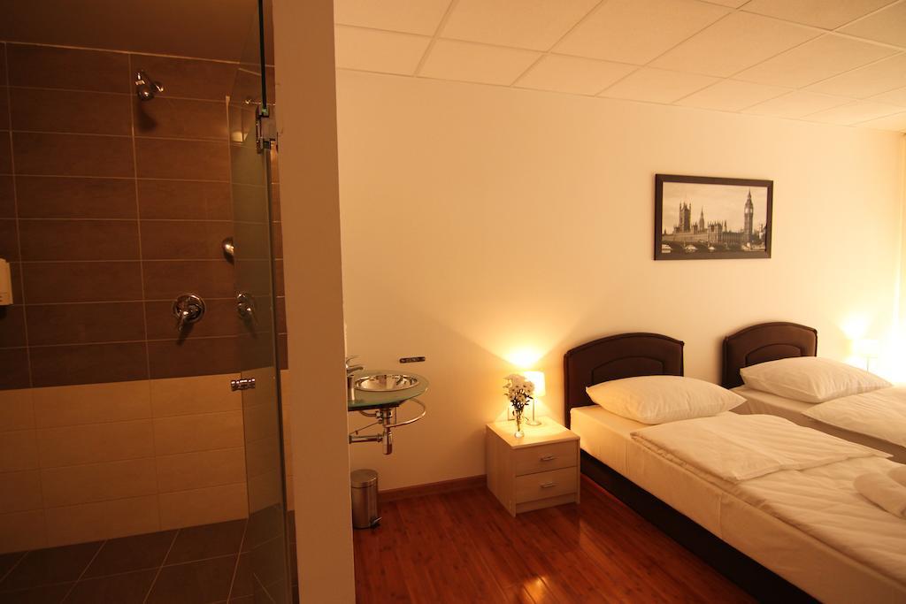 Rooms Xxl Zagreb Luaran gambar