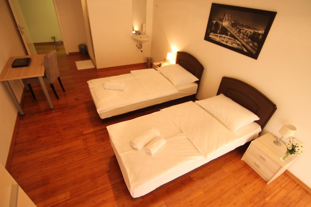 Rooms Xxl Zagreb Luaran gambar