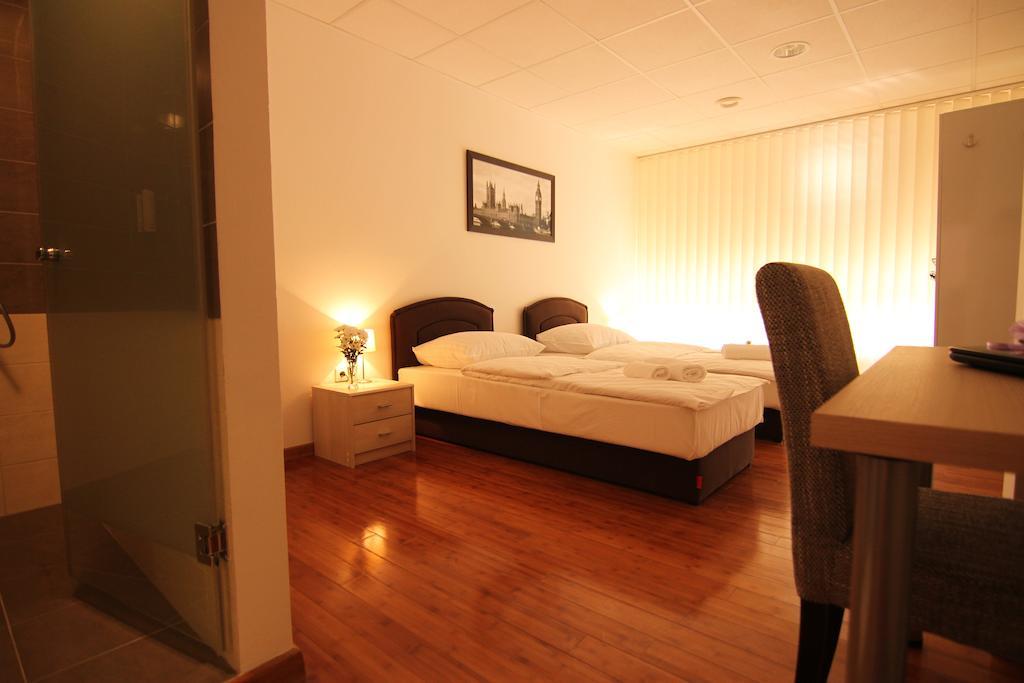 Rooms Xxl Zagreb Luaran gambar