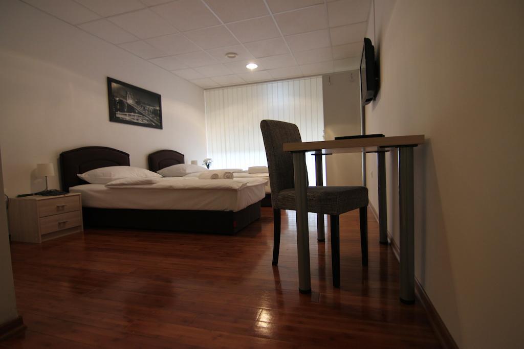 Rooms Xxl Zagreb Bilik gambar