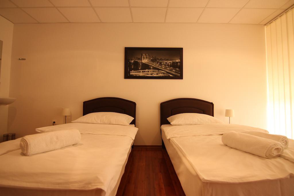 Rooms Xxl Zagreb Luaran gambar