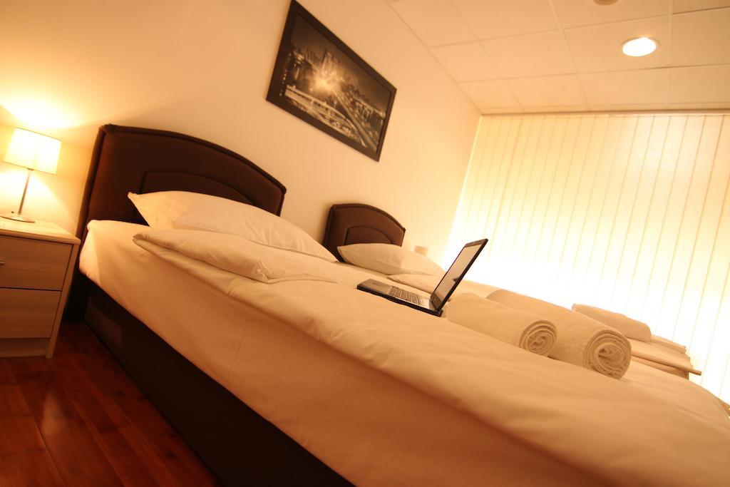 Rooms Xxl Zagreb Bilik gambar